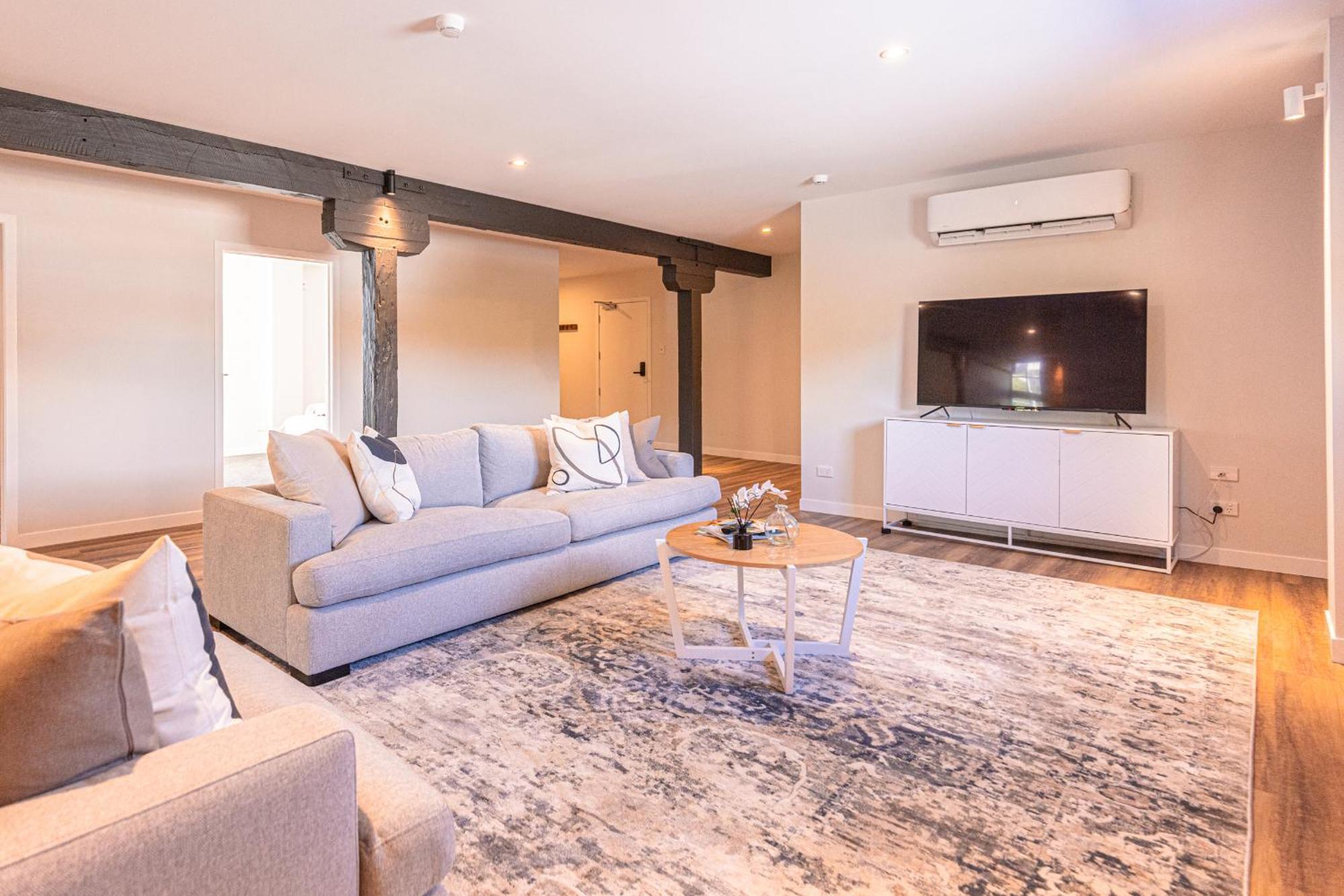 Johnston Apartments - Award-Winning Building, Your Unforgettable Stay 旺格努伊 外观 照片
