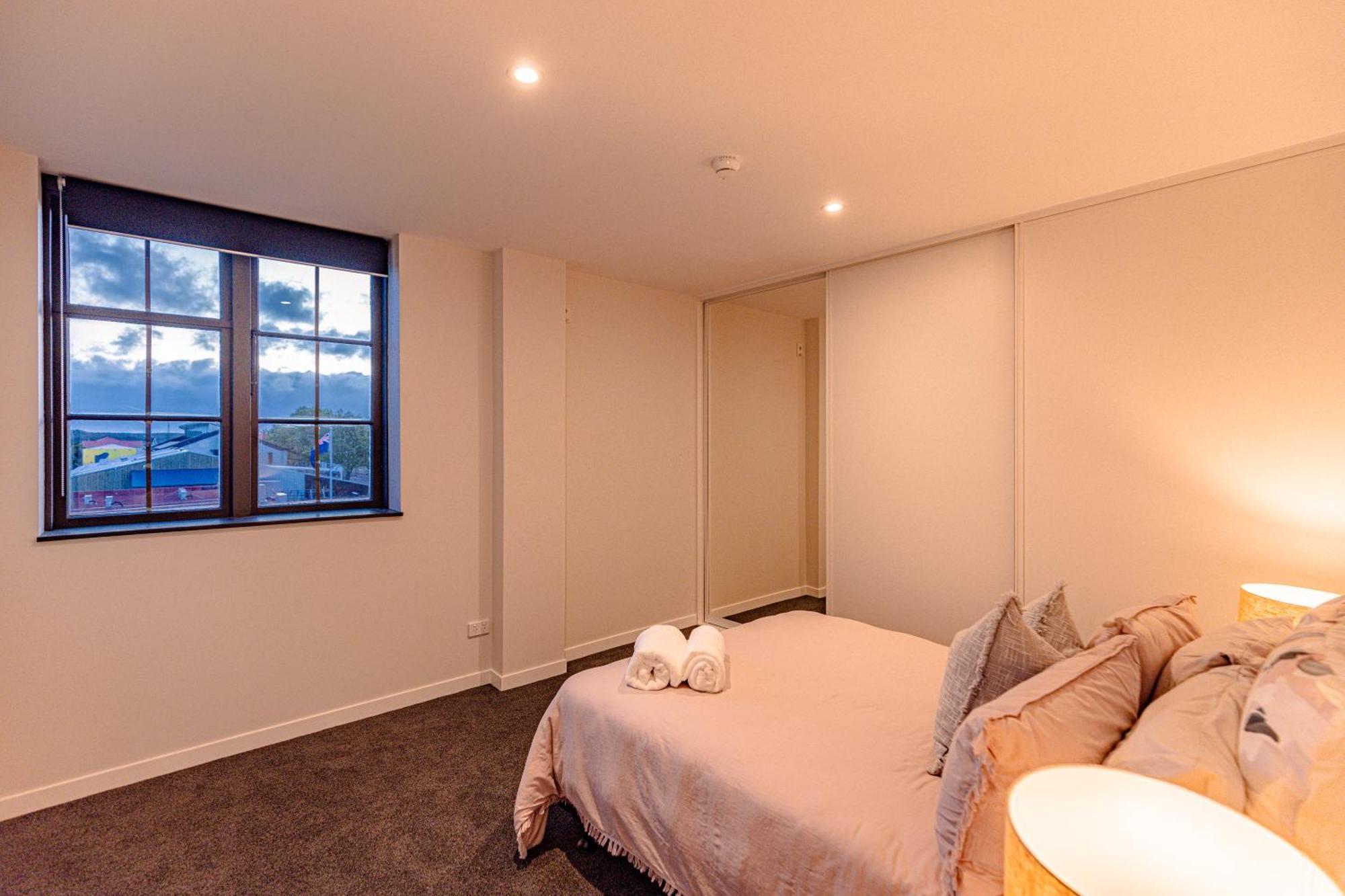 Johnston Apartments - Award-Winning Building, Your Unforgettable Stay 旺格努伊 外观 照片